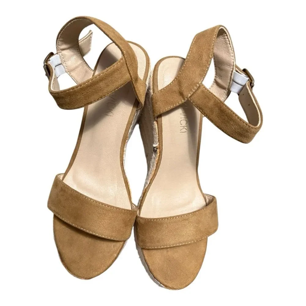 VICKI-VICKI Tan Camel Suede Espadrille Wedge Sandals Size 8 Platform Heel
